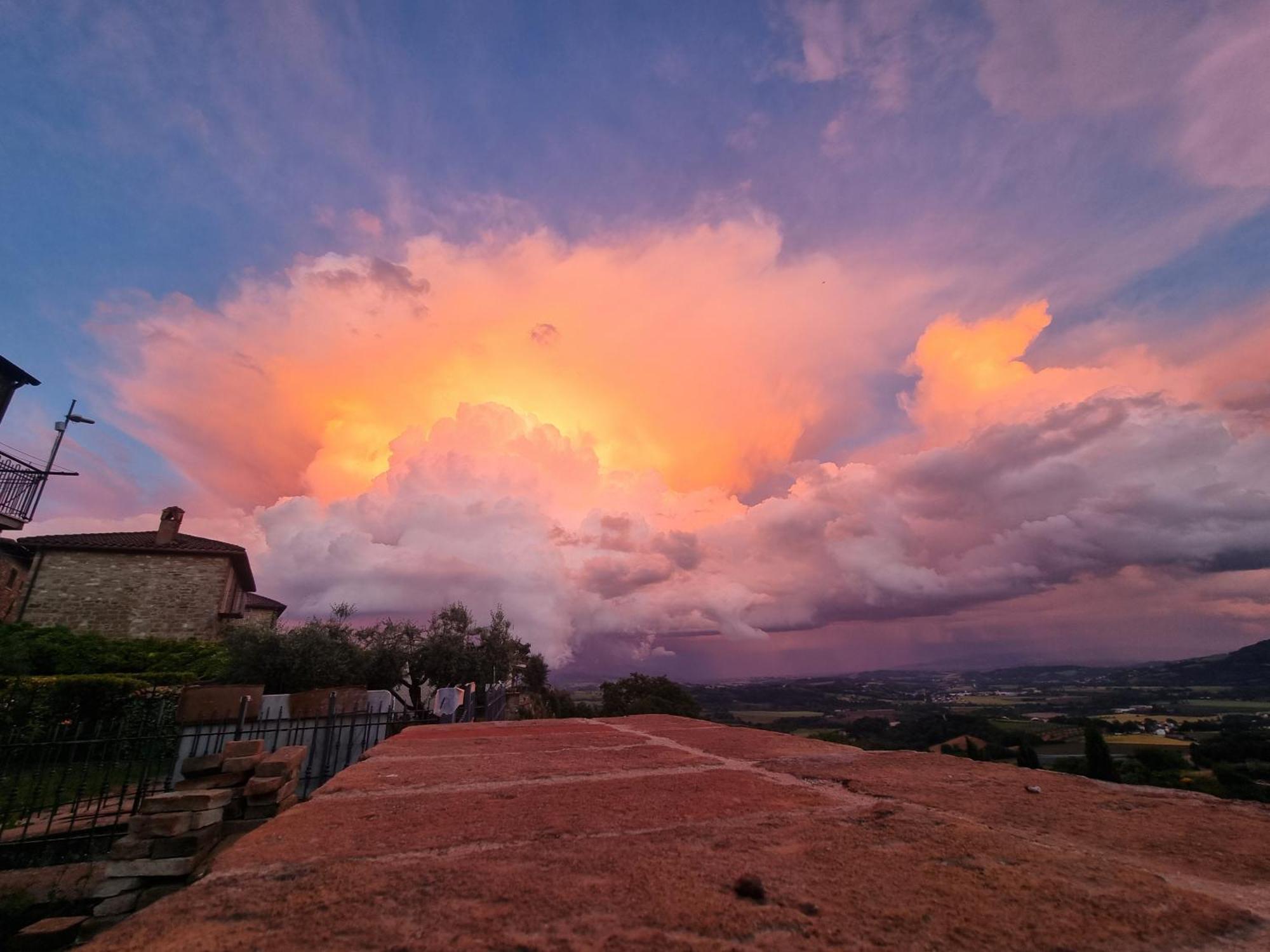 Vesionica Holiday House Perugia Civitella Benazzone Kültér fotó